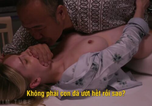 Poster of Biết con trai yếu sinh lý bố chồng gạ con dâu loạn luân thỏa mãn