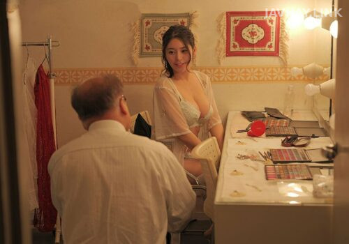 Poster of Vợ ngoại tình cùng trai trẻ vì chồng già không thỏa mãn